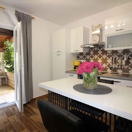 Apartments In Porec/Istrien 9923 Kültér fotó