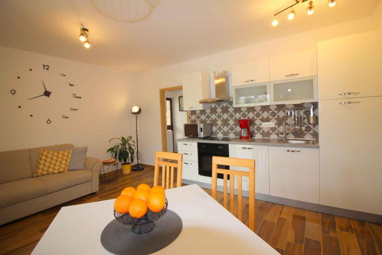 Apartments In Porec/Istrien 9923 Kültér fotó